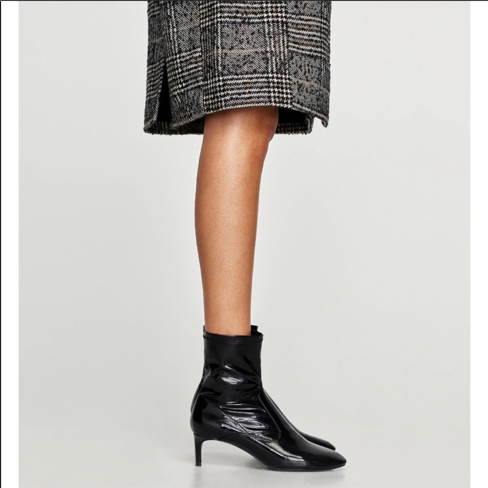🔥 Zara Patent Boots